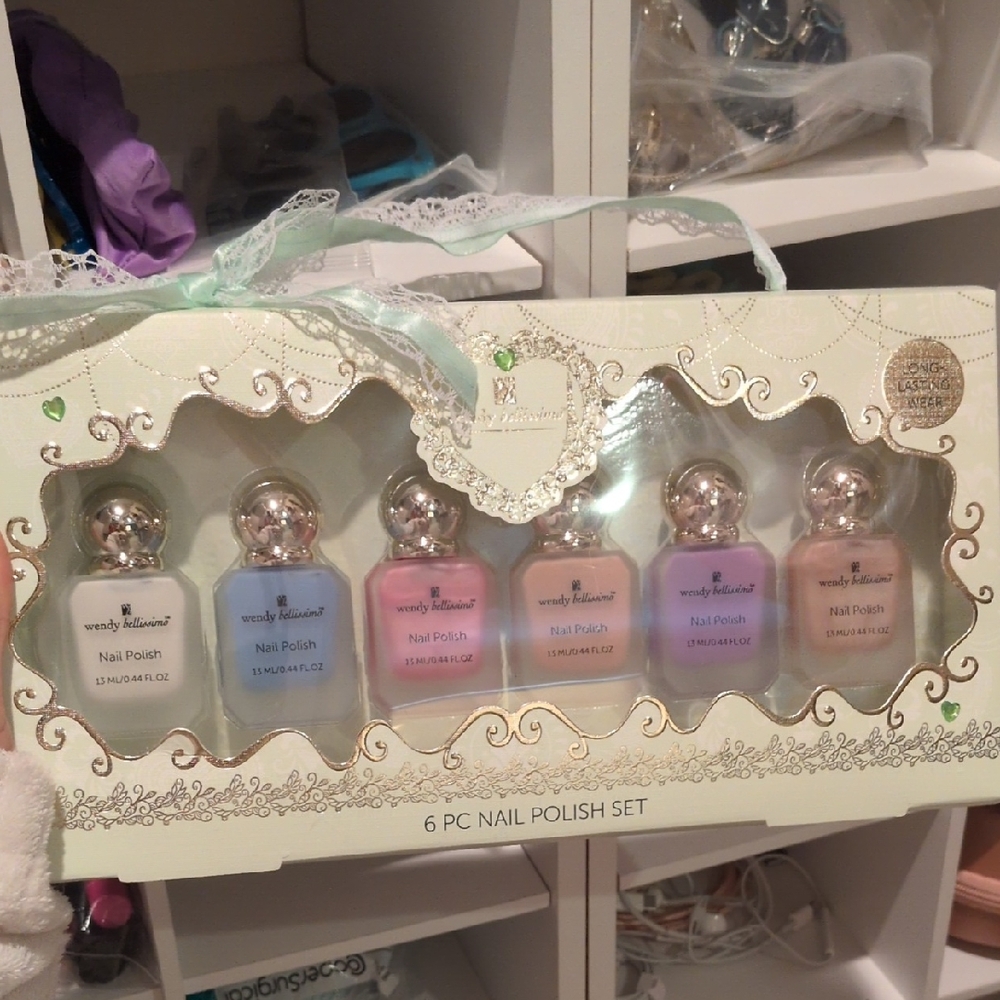 Wendy Bellissimo Pastel Nail Polish Collection